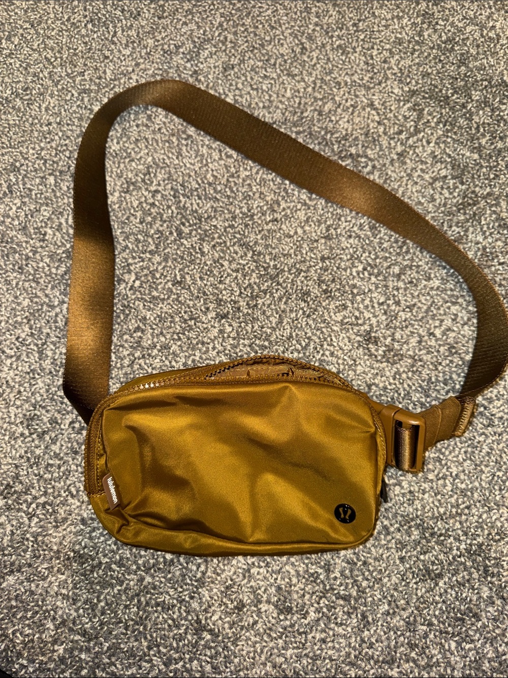 Lululemon carmel brown belt bag